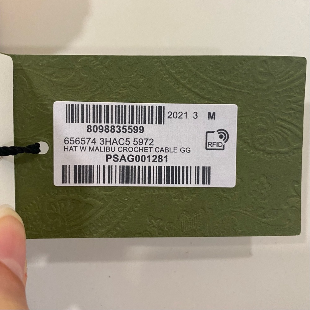 Gucci Beret Crochet Perforated Hat - Picture 14 of 15